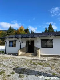Casa de vânzare în Colibița, aproape de lac