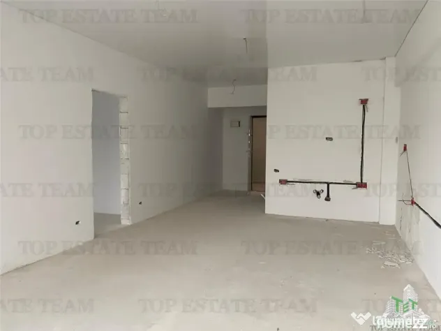 Mamaia/ Apartament cu 2 camere la gri de
