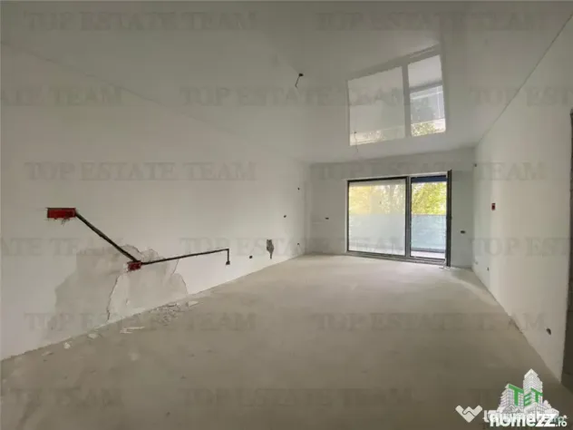 Mamaia/ Apartament cu 2 camere la gri de