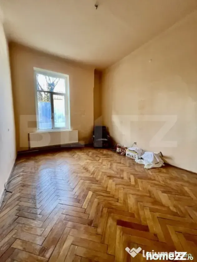 Apartament 110mp 3 Camere Tavan Inalt Semicentral Pta Abator - Cluj-Napoca (Cluj)