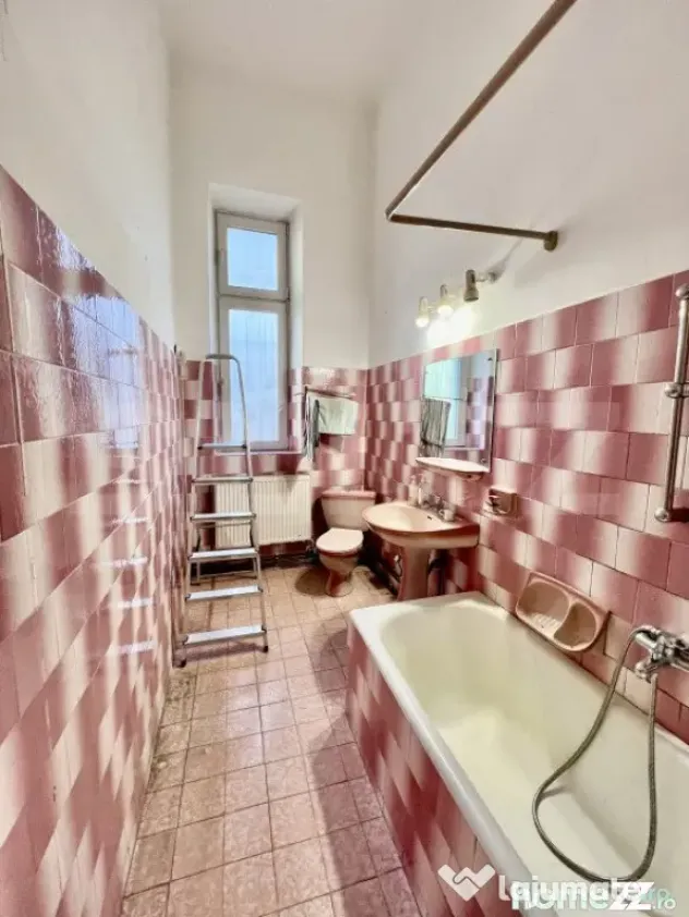 Apartament 110mp 3 Camere Tavan Inalt Semicentral Pta Abator - Cluj-Napoca (Cluj)