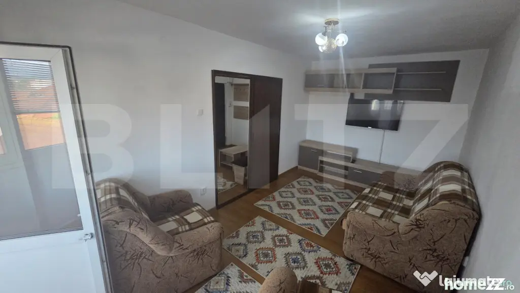 Apartament de vânzare cu 2 camere, decomandat – Zona Indu