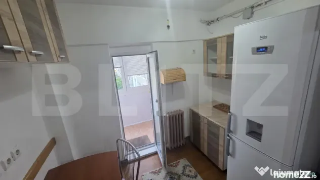 Apartament de vânzare cu 2 camere, decomandat – Zona Indu