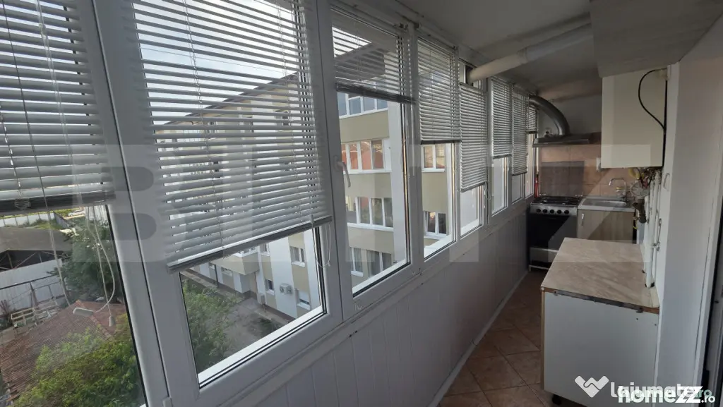 Apartament de vânzare cu 2 camere, decomandat – Zona Indu