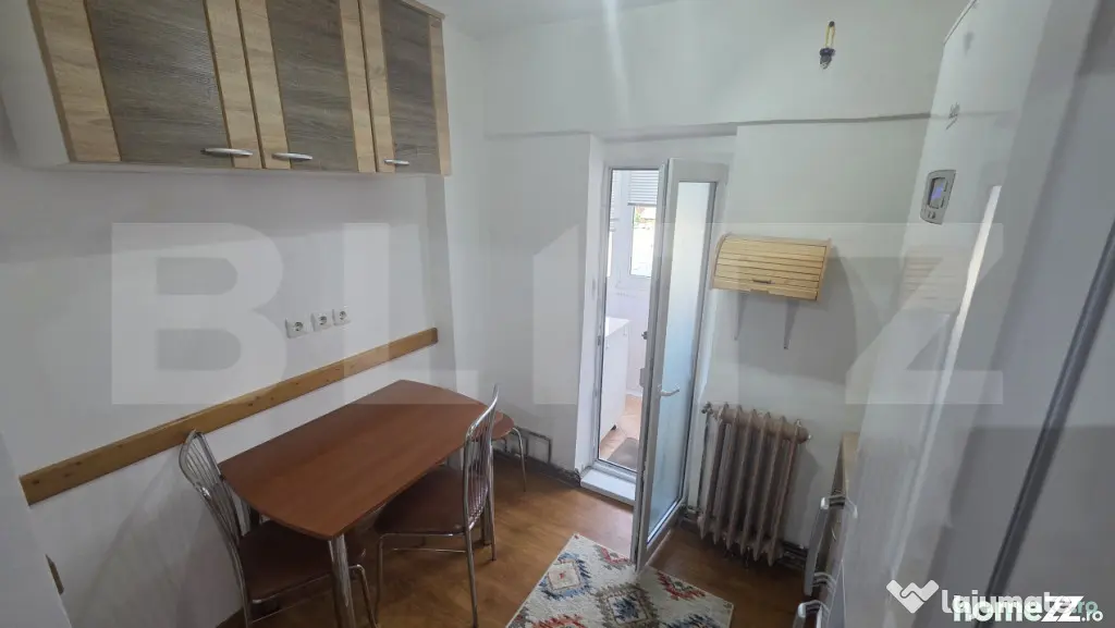 Apartament de vânzare cu 2 camere, decomandat – Zona Indu