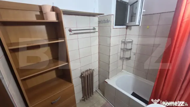 Apartament de vânzare cu 2 camere, decomandat – Zona Indu