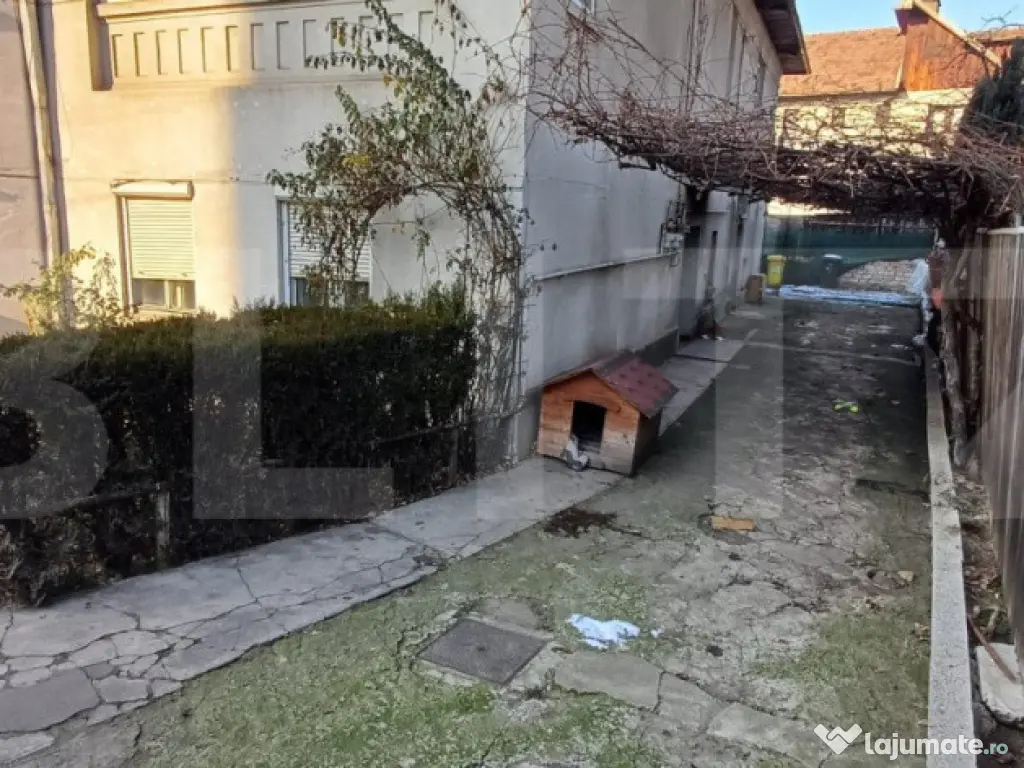 Exclusivitate!! Apartament la casa , 200mp curte proprie str