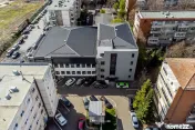 Spațiu modern de inchiriat destinat clinicilor sau compa... 