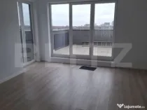 Penthouse cu 3 camere, 76,42 mp, 3 terase, zona Torontalului