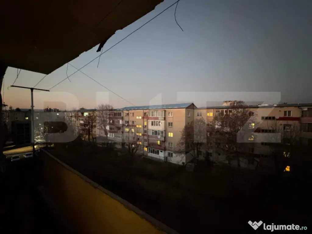 Apartament cu 2 camere si balcon, 48 mp, etaj 4, zona Gojdu