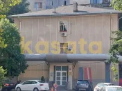 Clădire Comercială Multifuncțională de Vânzare – Z... 