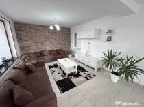 Casa 240 mp, 5 dormitoare, 2000 mp curte, zona Aeroportului