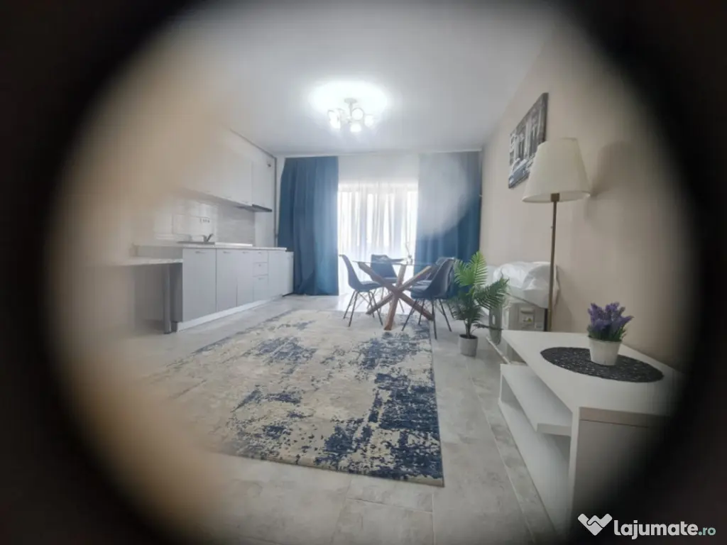 Apartament open-space cu 2 camere, etaj 7/9, zona Mamaia Nor