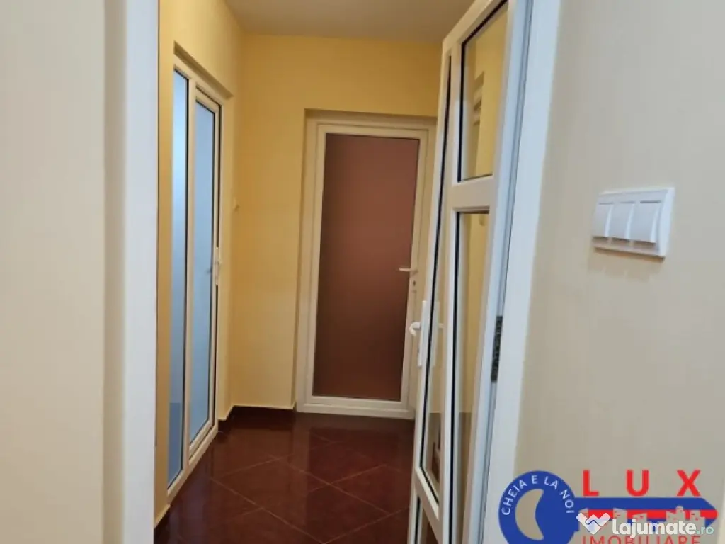 ID 342 Apartament 3 camere DE INCHIRIAT