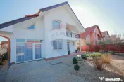 Casă cu 5 camere de vânzare în zona Episcopia Bihorului 