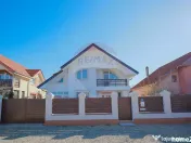 Casă cu 5 camere de vânzare în zona Episcopia Bihorului 