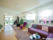 Casă cu 5 camere de vânzare în zona Episcopia Bihorului 