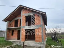Casa individuala cu 5 camere,teren de 480mp,la rosu,Peciu Nou