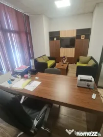Inchiriere spatiu comercial, 6 incaperi, 133 mp, zona Cornit