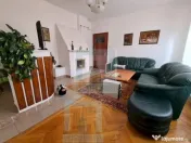 Ap 4 camere decomandat - zona Centrul Istoric 