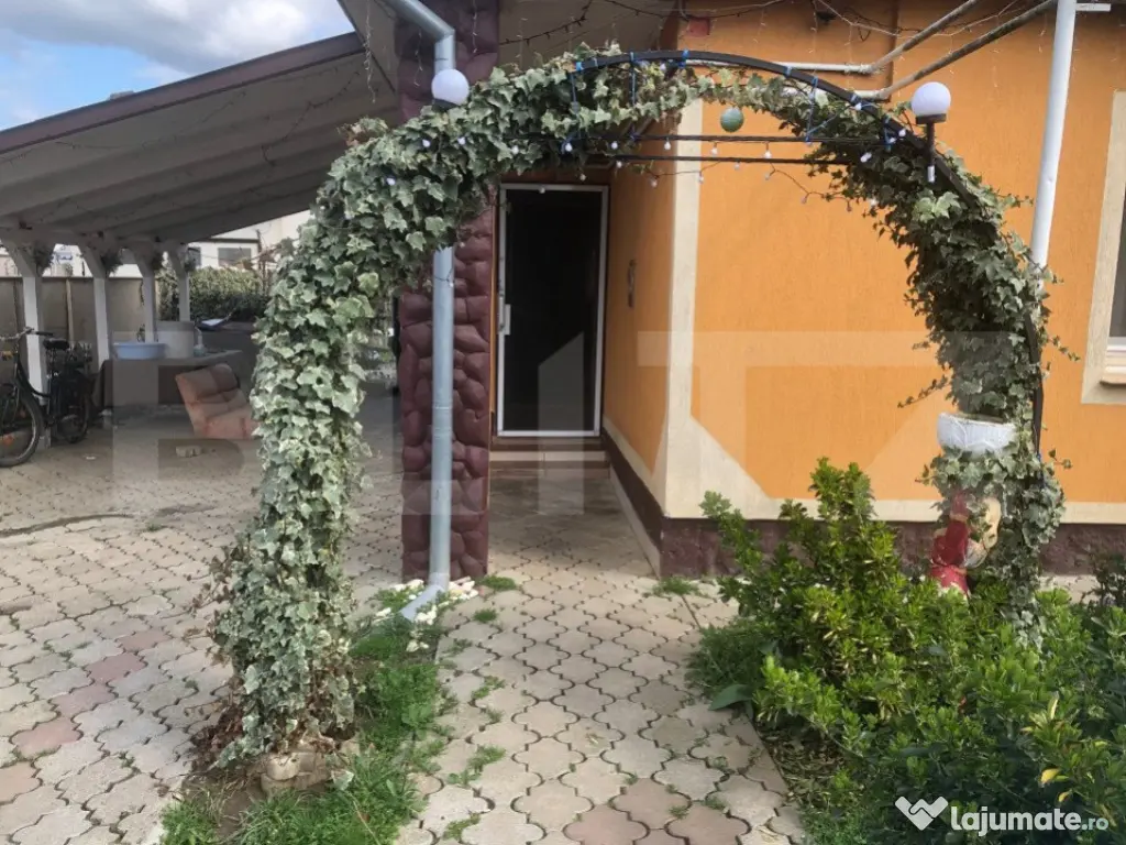 Casa cu 3 camere si anexe, 170 mp, zona Carpati 2