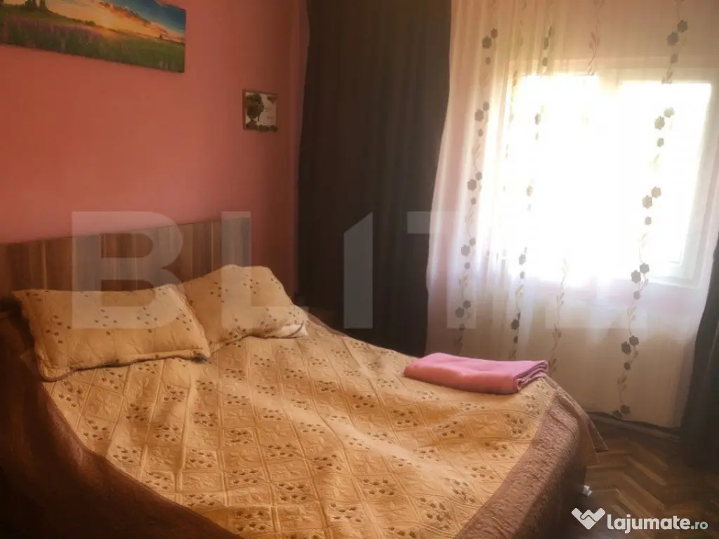 Casa cu 3 camere si anexe, 170 mp, zona Carpati 2