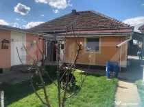 Casa cu 3 camere si anexe, 170 mp, zona Carpati 2