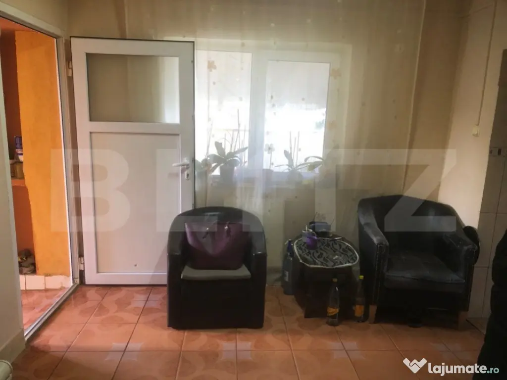 Casa cu 3 camere si anexe, 170 mp, zona Carpati 2