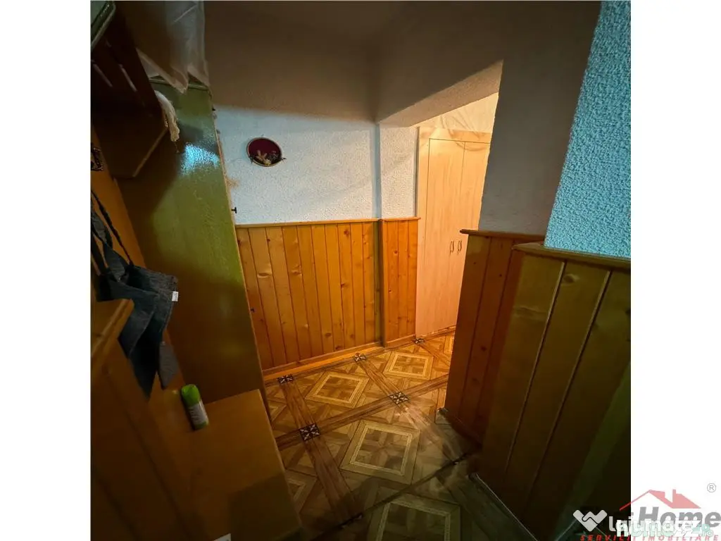 Apartament 3 camere de in Sud, etaj 3, CT, izolat