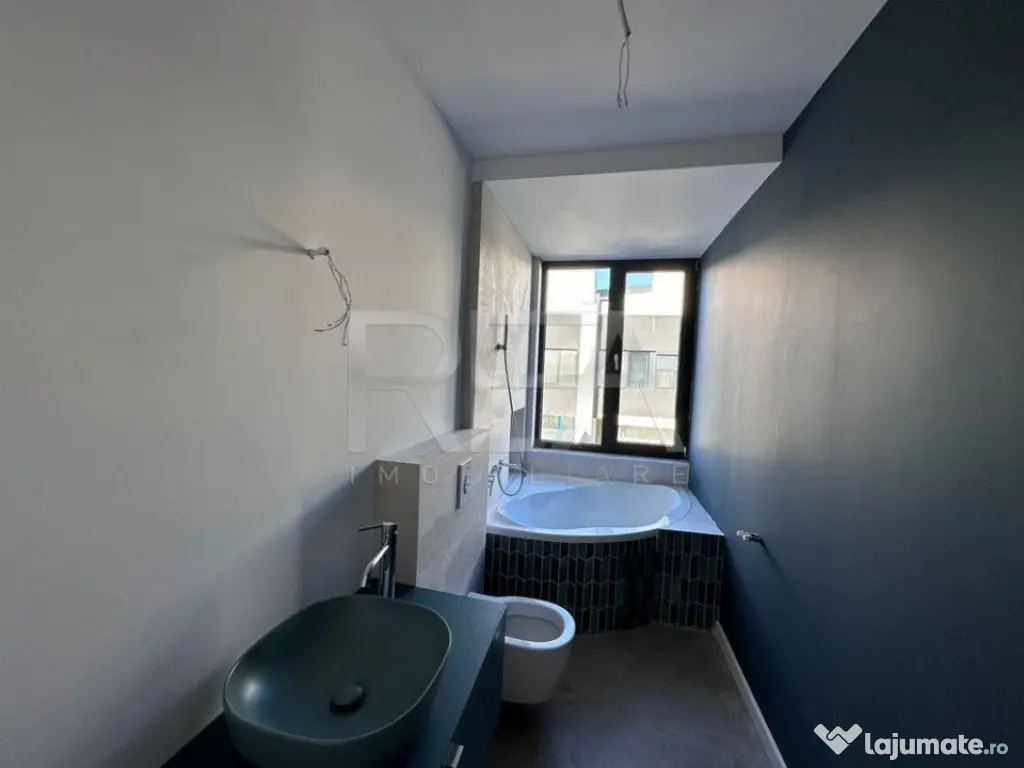 Casa 5 camere in zona Pipera