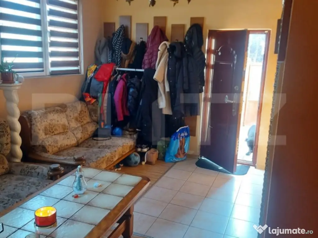 Casa, 4 camere, 90 mp, zona Budai