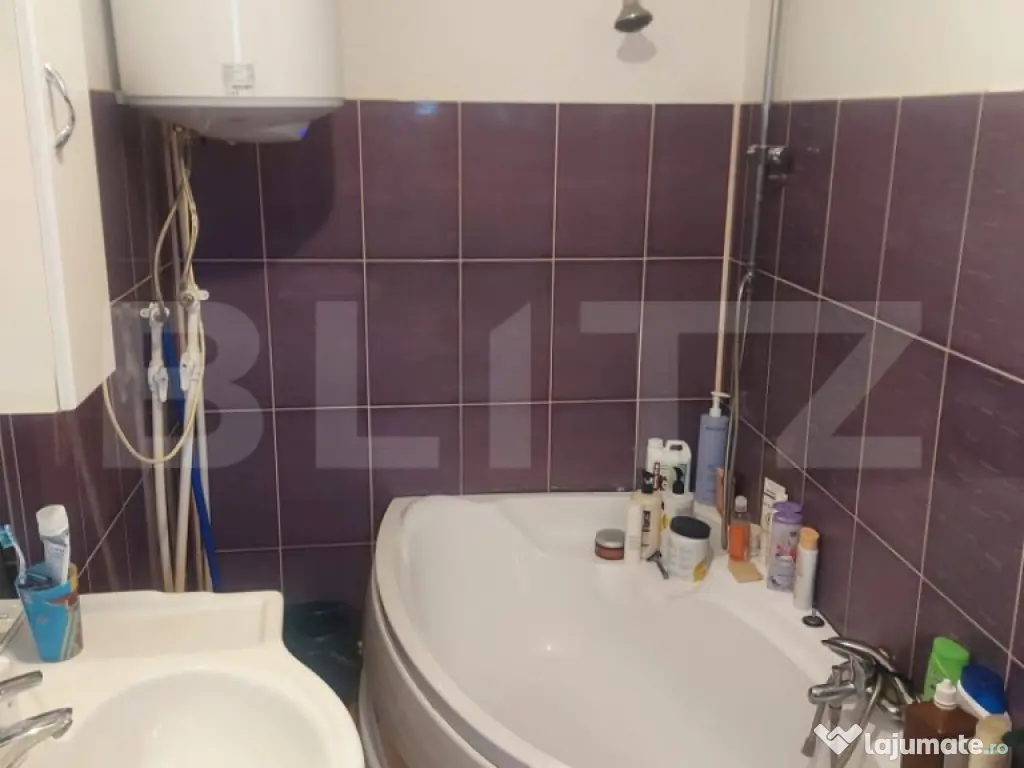 Casa, 4 camere, 90 mp, zona Budai