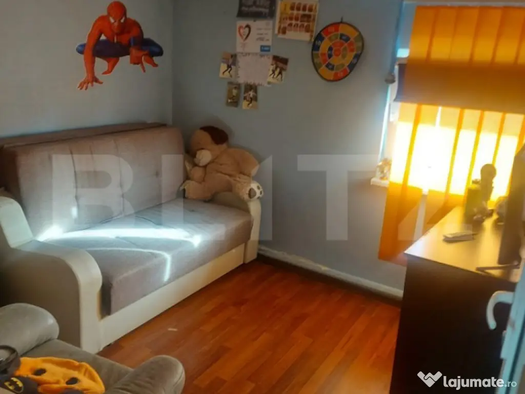 Casa, 4 camere, 90 mp, zona Budai