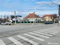 Casa individuala 4 camere decomandate 1000 mp teren zona Blv