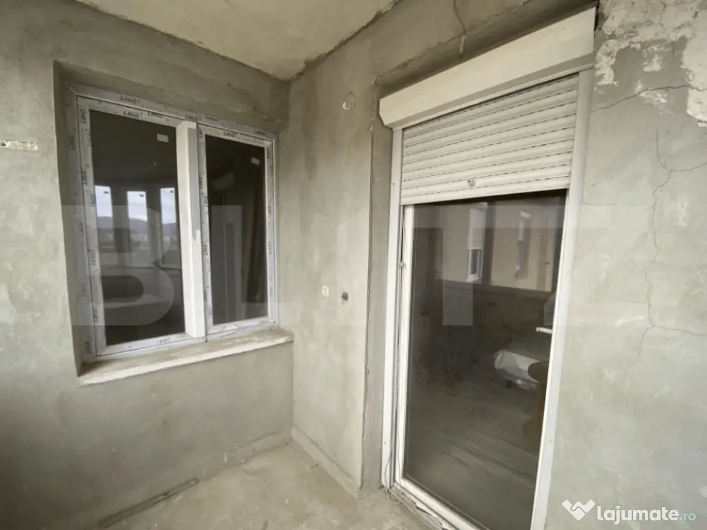 Apartament de vânzare - Semifinisat - Zona Centrală