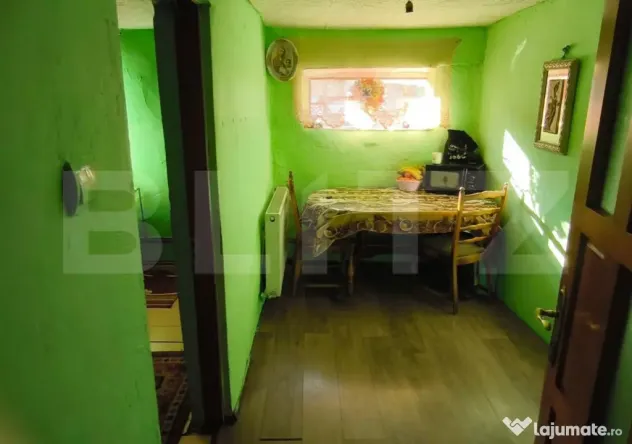 Casa parter 70 mp utili si 185 mp teren stradal, zona Ambasa