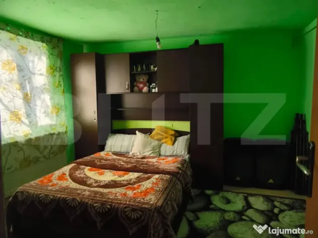Casa parter 70 mp utili si 185 mp teren stradal, zona Ambasa