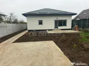 Casa individuala-3 camere-Toate utilitatile-Asfalt-STB-Mutar 