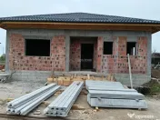 Casa individuala-3 camere-Toate utilitatile-Asfalt-STB-Mutar 