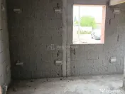 Casa individuala-3 camere-Toate utilitatile-Asfalt-STB-Mutar 