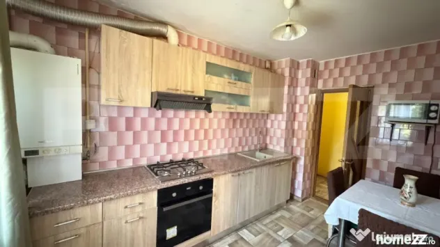 Apartament 4 camere decomandat,97 mp, zona parcul Romanescu