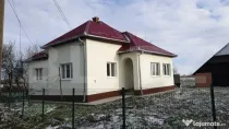 Casa de vanzare cu 3 camere, 2050 mp, zona Tatarasti