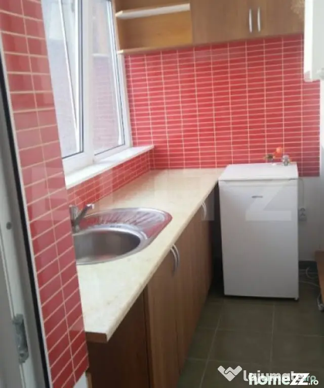 Apartament de vânzare, cu o camera, 44 mp, zona centrala - Satu Mare (Satu-Mare)