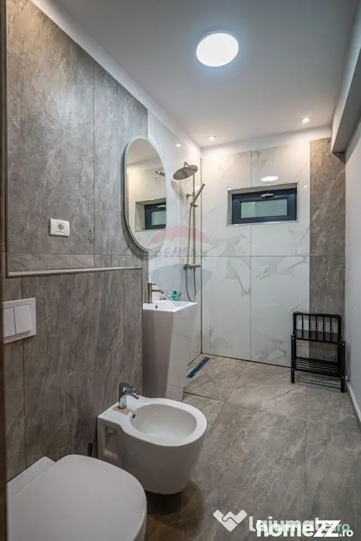 Vila superbă în inima stațiunii Sinaia – eleganță,...