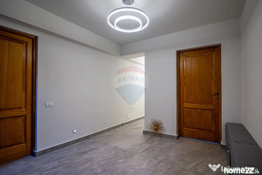Vila superbă în inima stațiunii Sinaia – eleganță,...