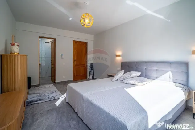 Vila superbă în inima stațiunii Sinaia – eleganță,...