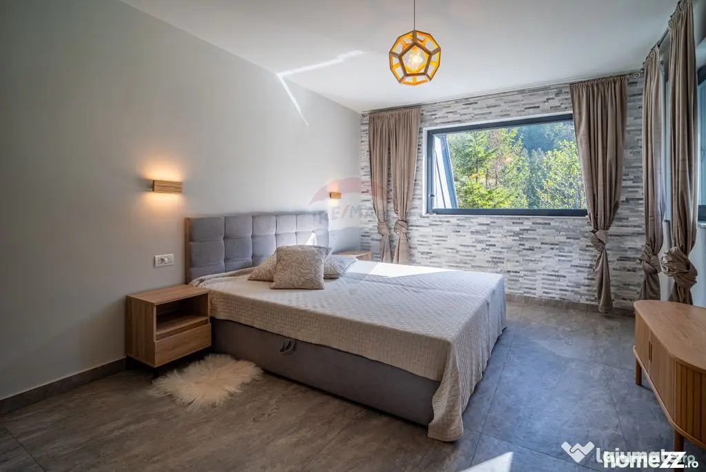 Vila superbă în inima stațiunii Sinaia – eleganță,...