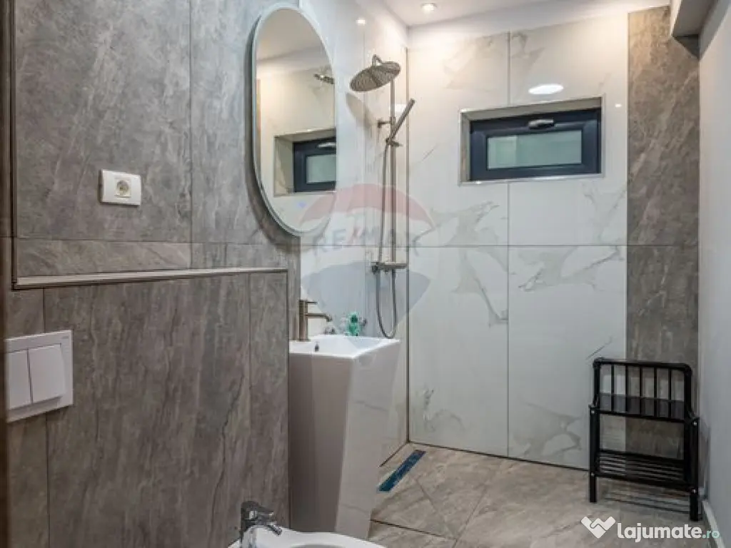 Vila superbă în inima stațiunii Sinaia – eleganță,...