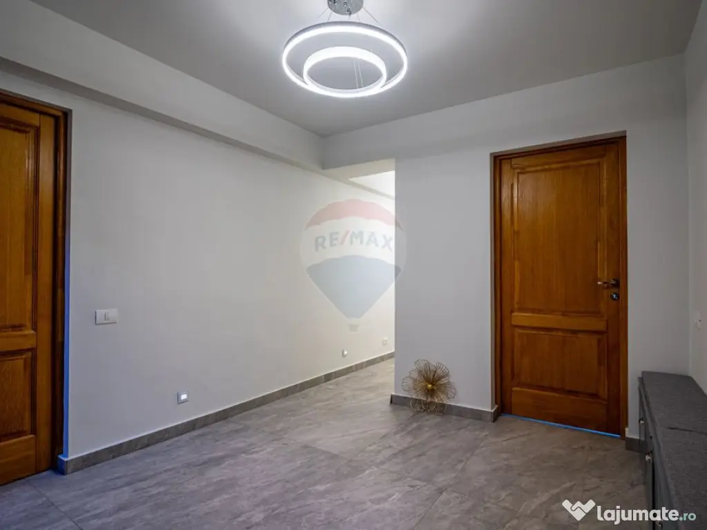 Vila superbă în inima stațiunii Sinaia – eleganță,...