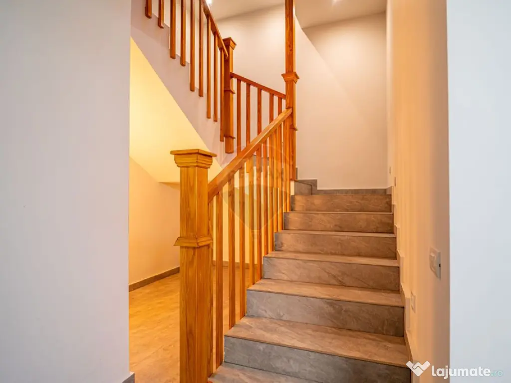 Vila superbă în inima stațiunii Sinaia – eleganță,...